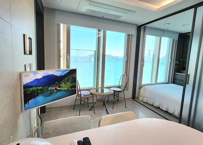 Busan#gwanganli#hot Place#healing 아파트